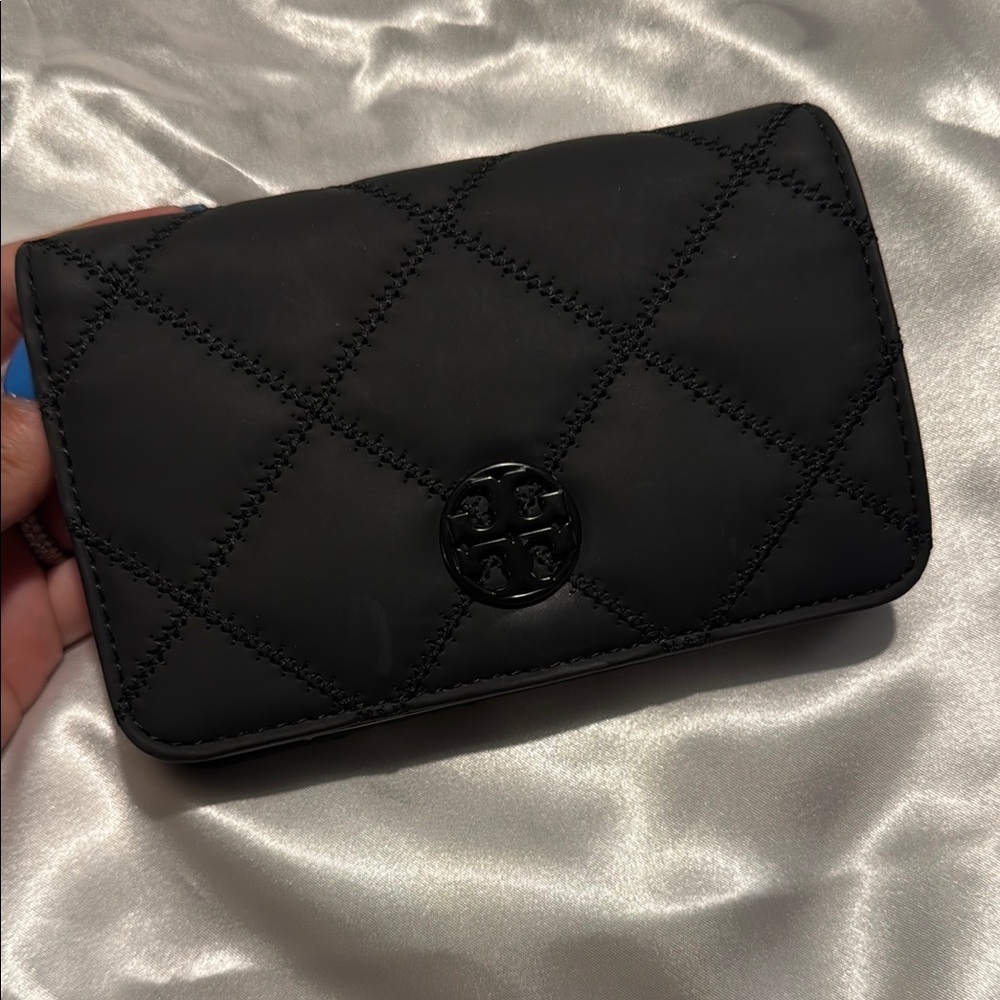 Tory Burch Willa Matte Wallet